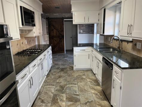 2424 W Houston Street Sherman TX 75092