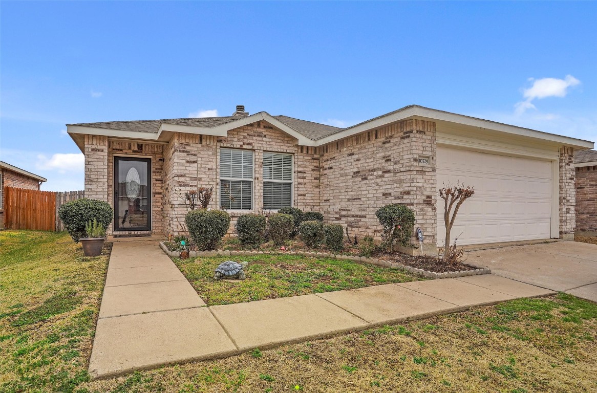 10329 Tammaron Trail Fort Worth TX 76140