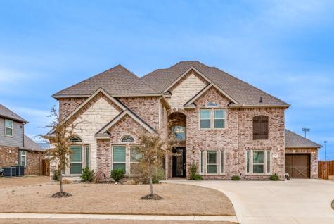 506 Cody Lane Mansfield TX 76063