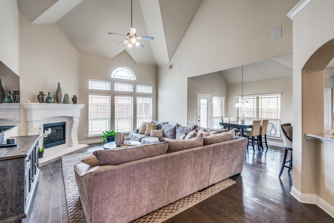 506 Cody Lane Mansfield TX 76063