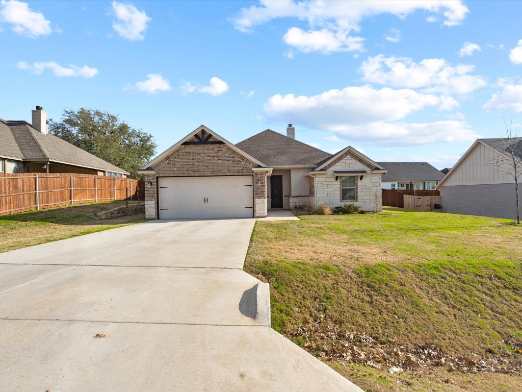 4002 Gallivant Drive Granbury TX 76049