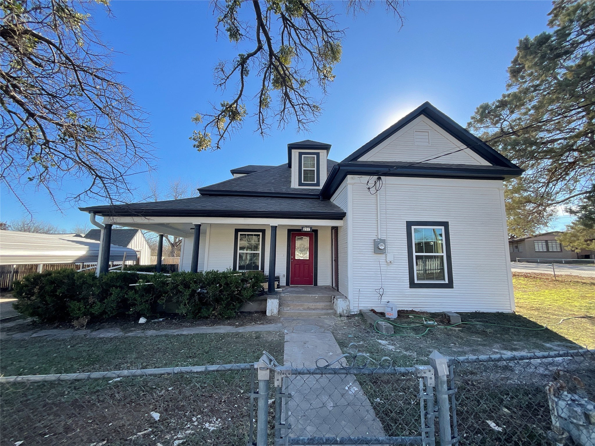 207 College Street Chico TX 76431