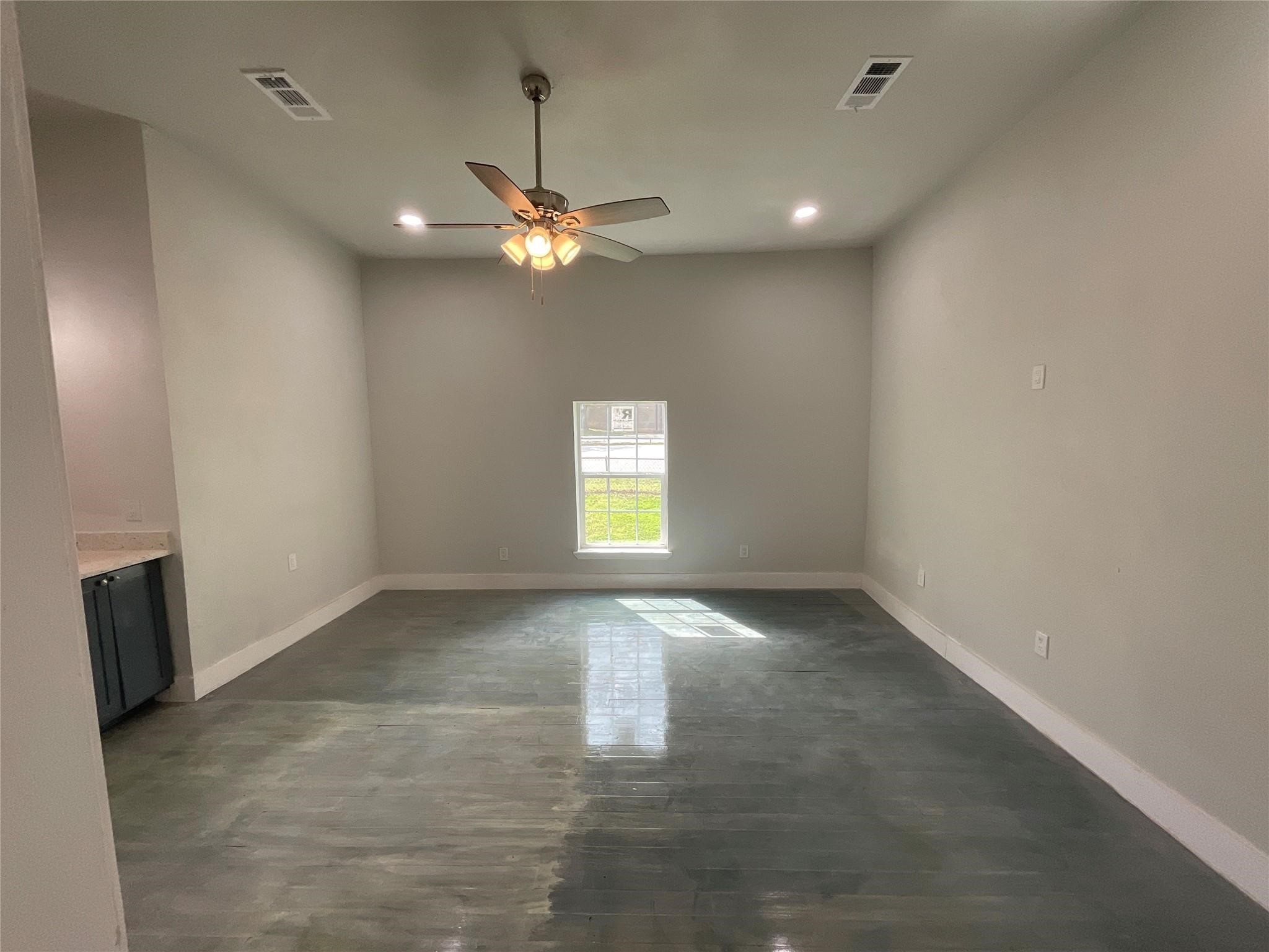 207 College Street Chico TX 76431