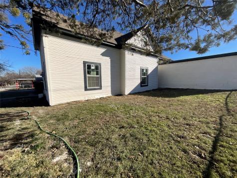 207 College Street Chico TX 76431