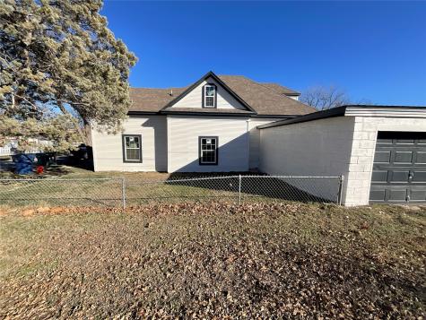 207 College Street Chico TX 76431