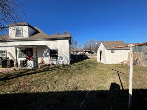 207 College Street Chico TX 76431