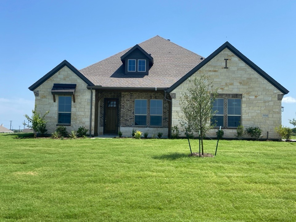 930 County Road 200 Valley View TX 76272