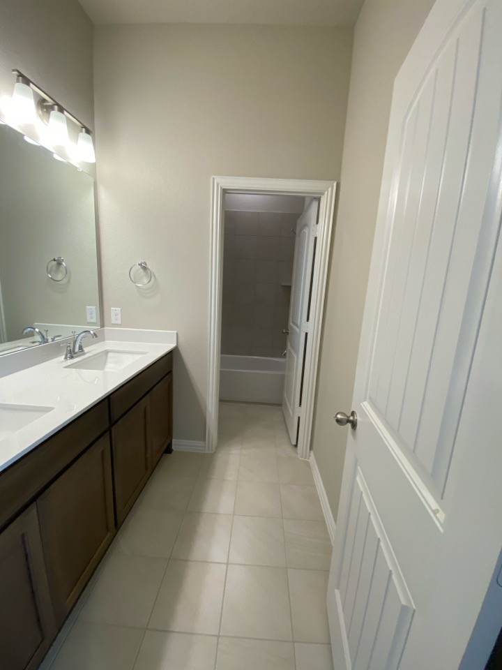 930 County Road 200 Valley View TX 76272