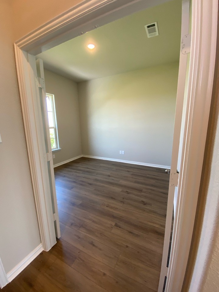 930 County Road 200 Valley View TX 76272