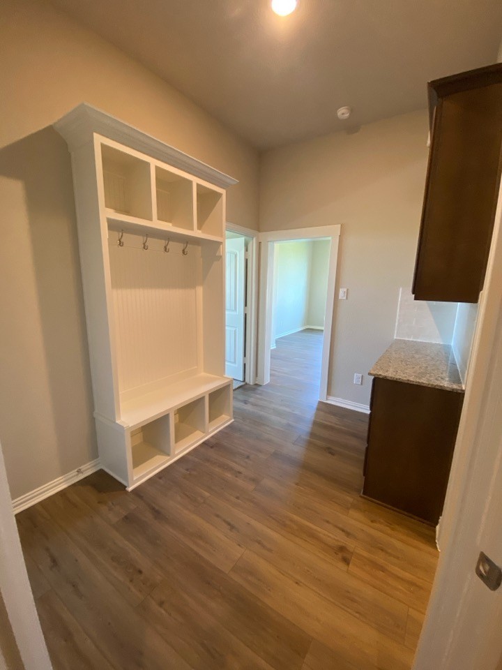 930 County Road 200 Valley View TX 76272