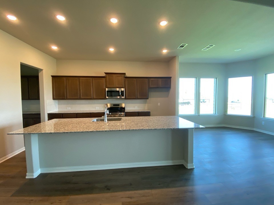 930 County Road 200 Valley View TX 76272