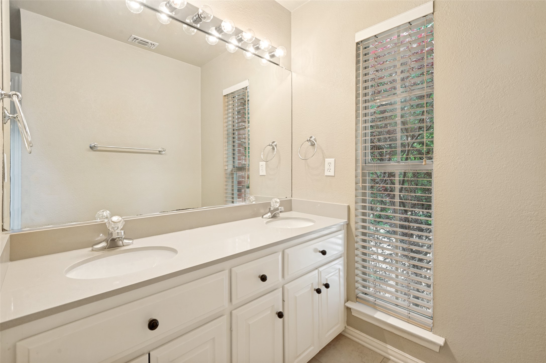 2820 Creek Bend Mckinney TX 75072