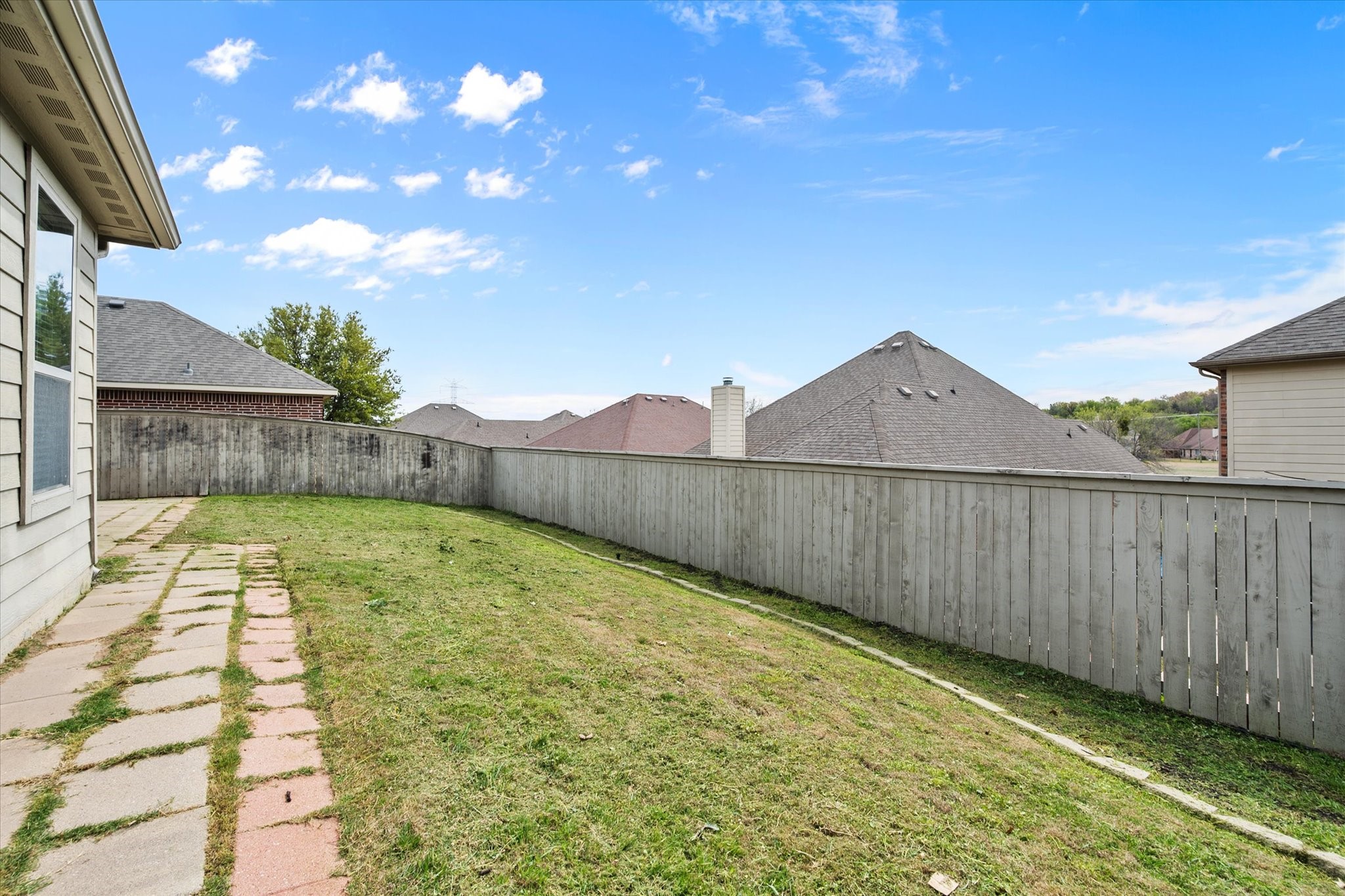 9809 Brazoria Trail Fort Worth TX 76126