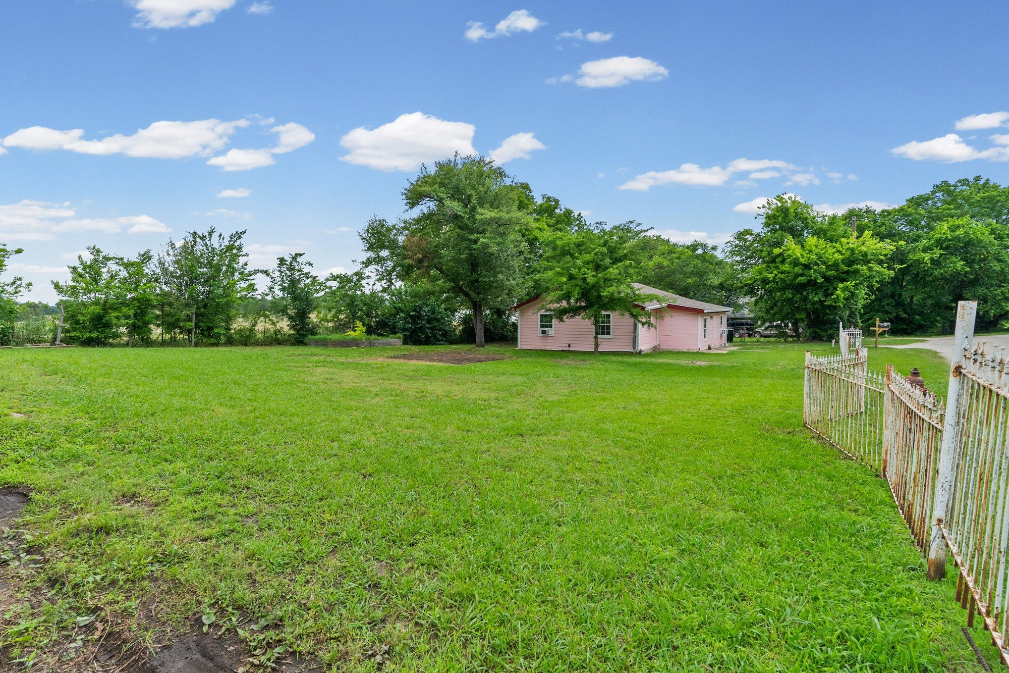 325 West Lane Quinlan TX 75474