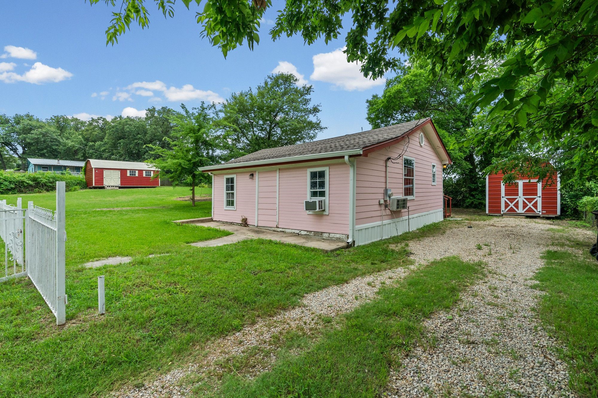 325 West Lane Quinlan TX 75474