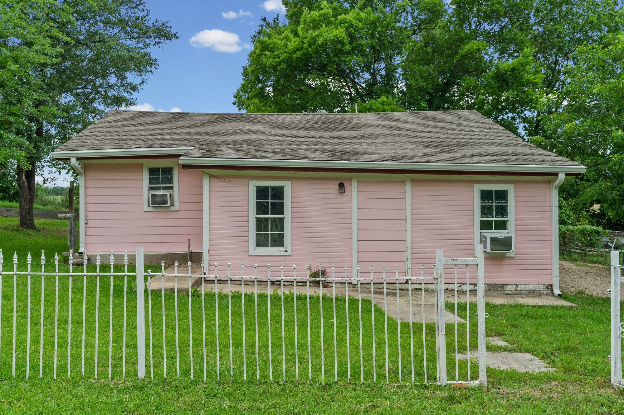 325 West Lane Quinlan TX 75474