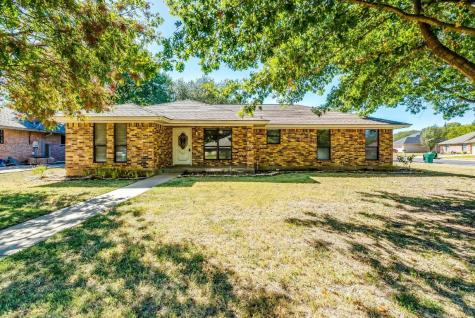 1812 N Cypress Avenue Stephenville TX 76401