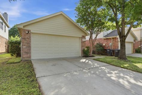 2729 Mountain Lion Drive Fort Worth TX 76244