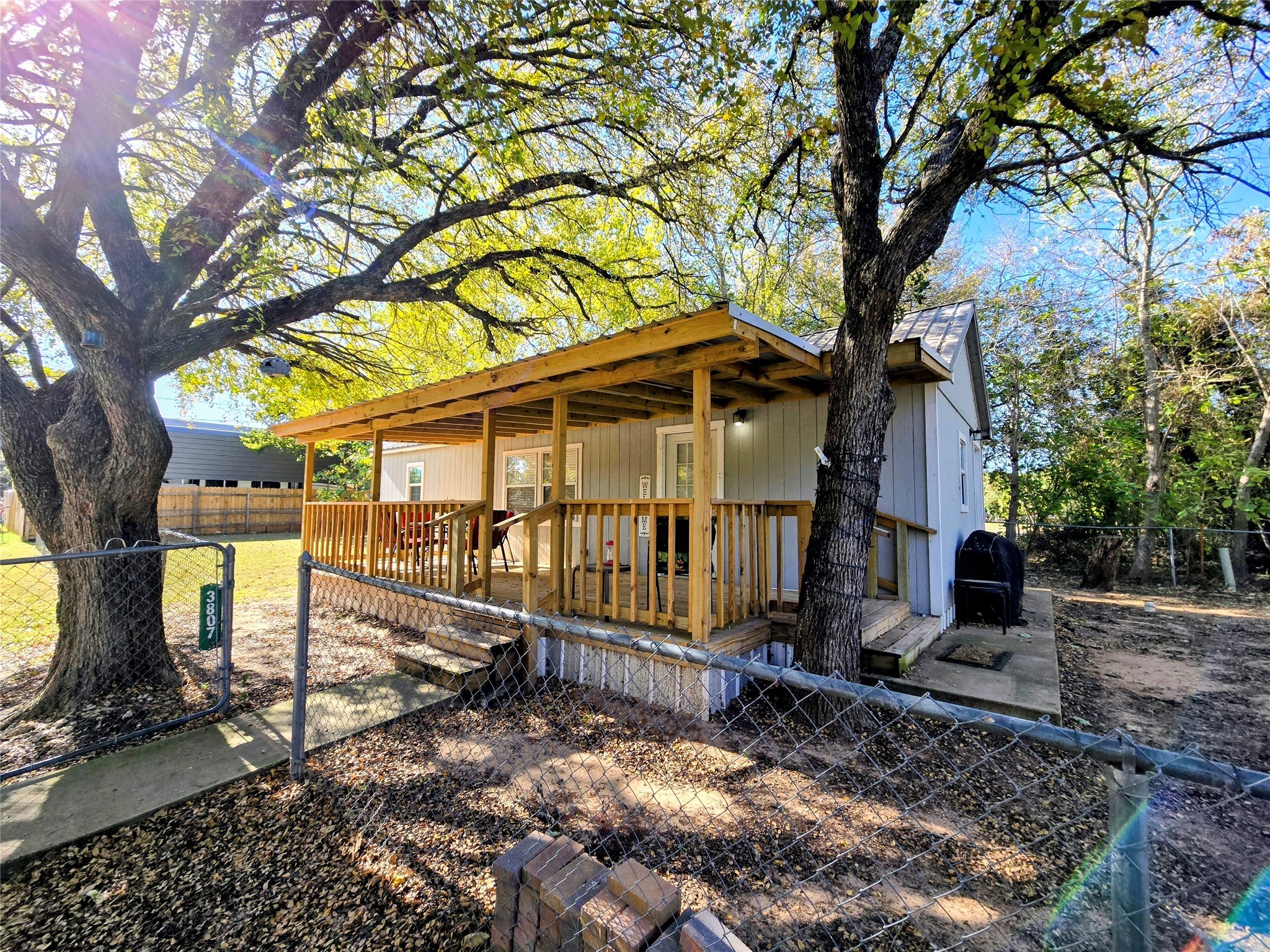 3807 Turquoise Trail Granbury TX 76048