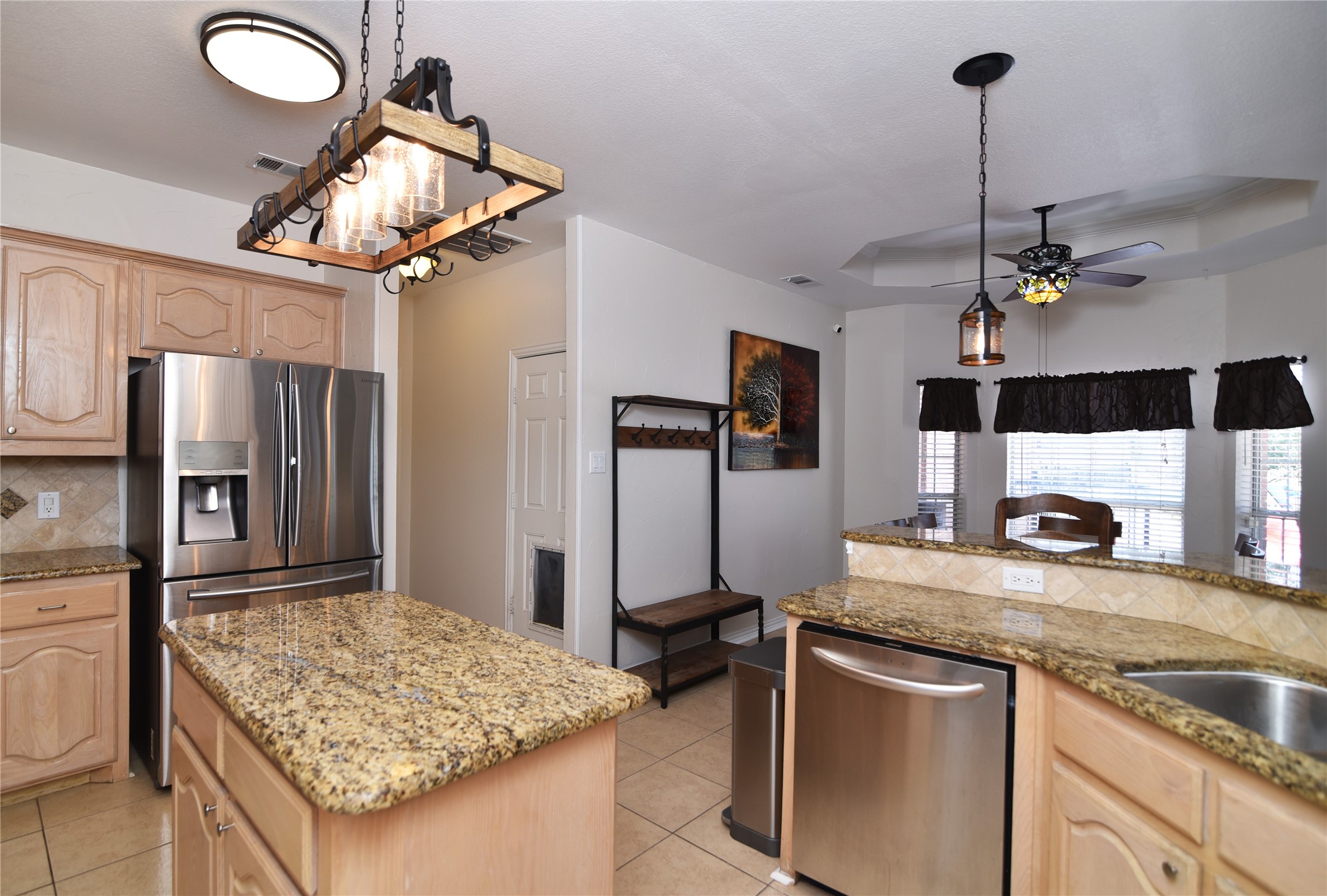 1226 E Oaklawn Drive Talty TX 75160