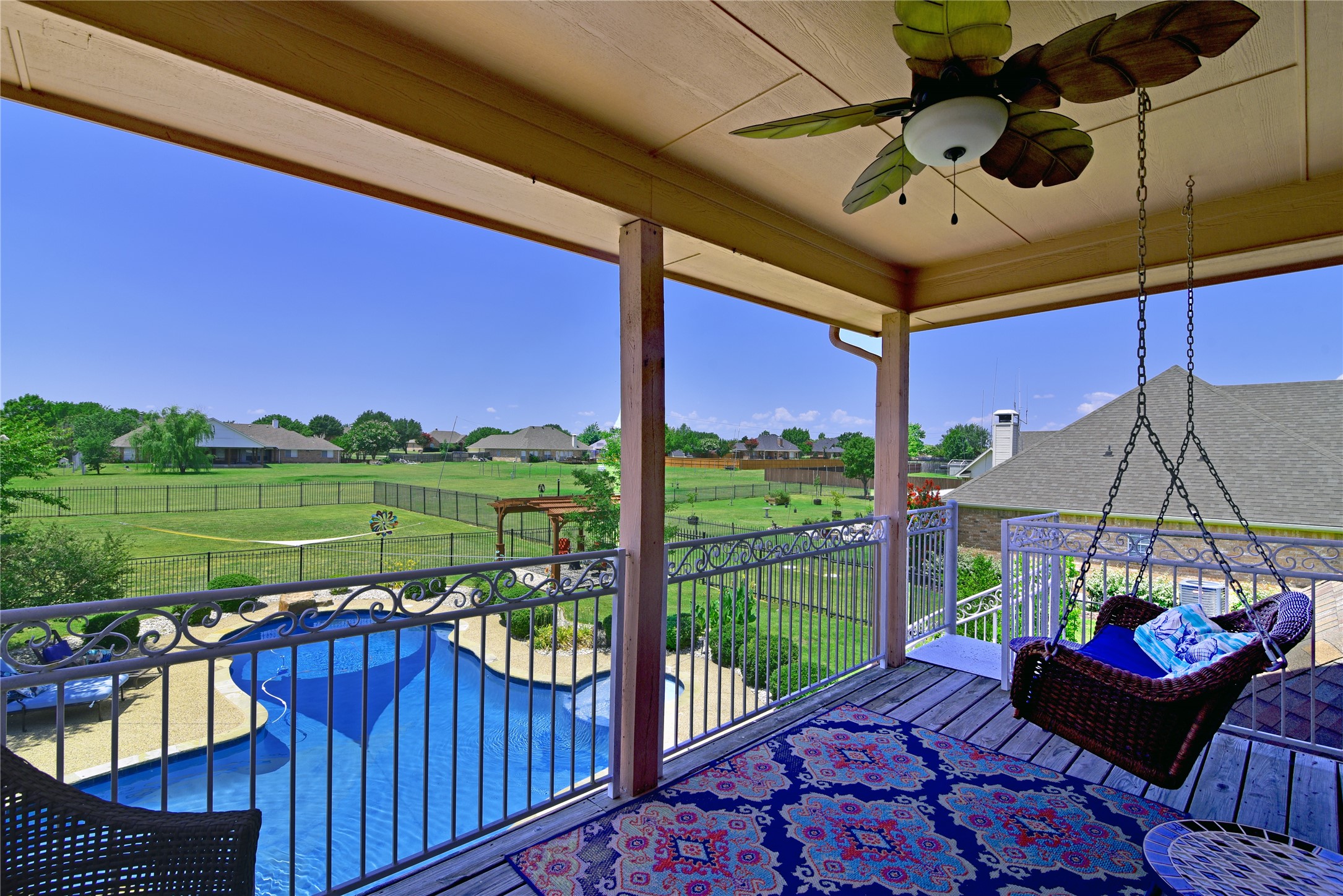 1226 E Oaklawn Drive Talty TX 75160