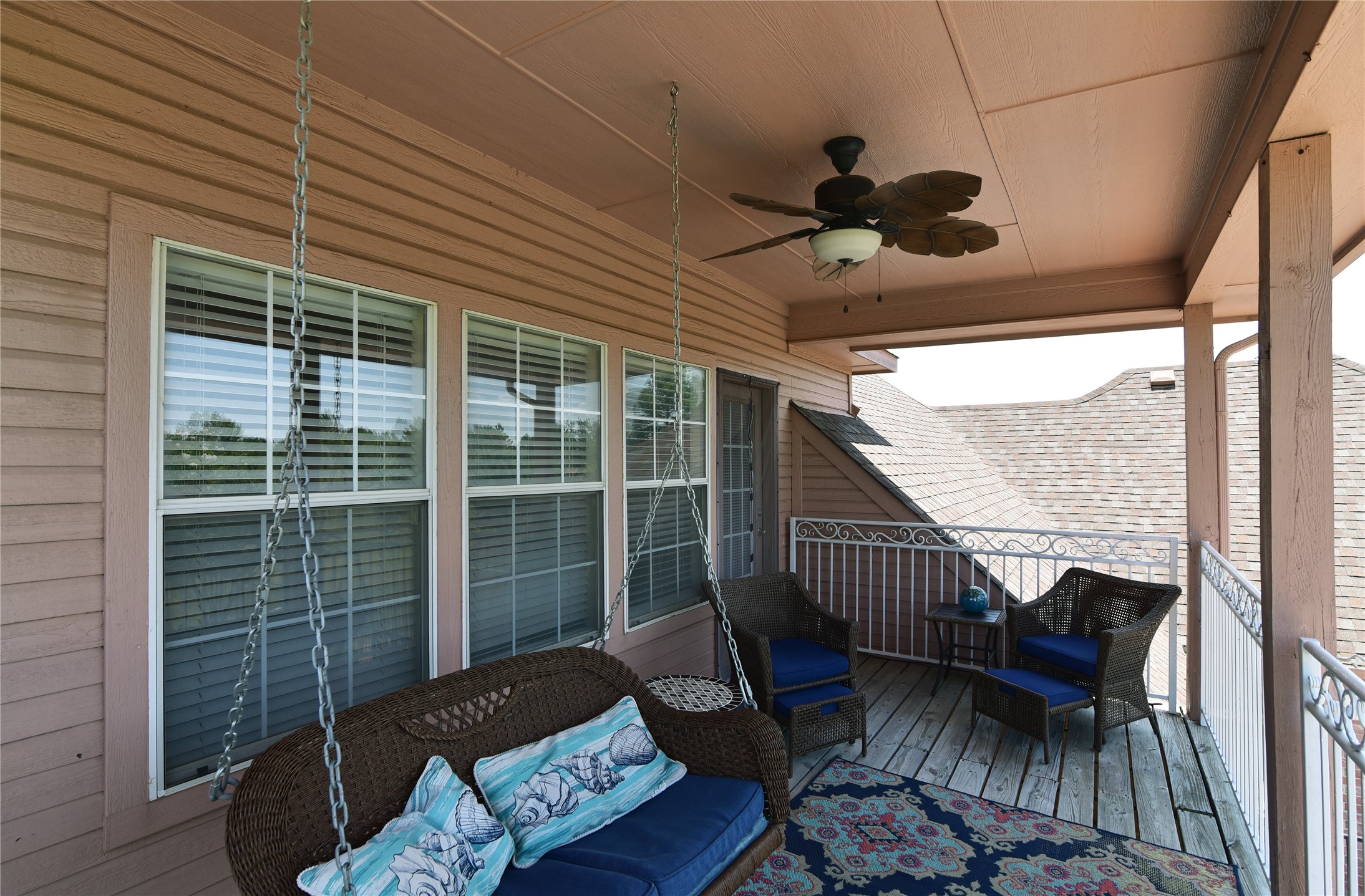 1226 E Oaklawn Drive Talty TX 75160
