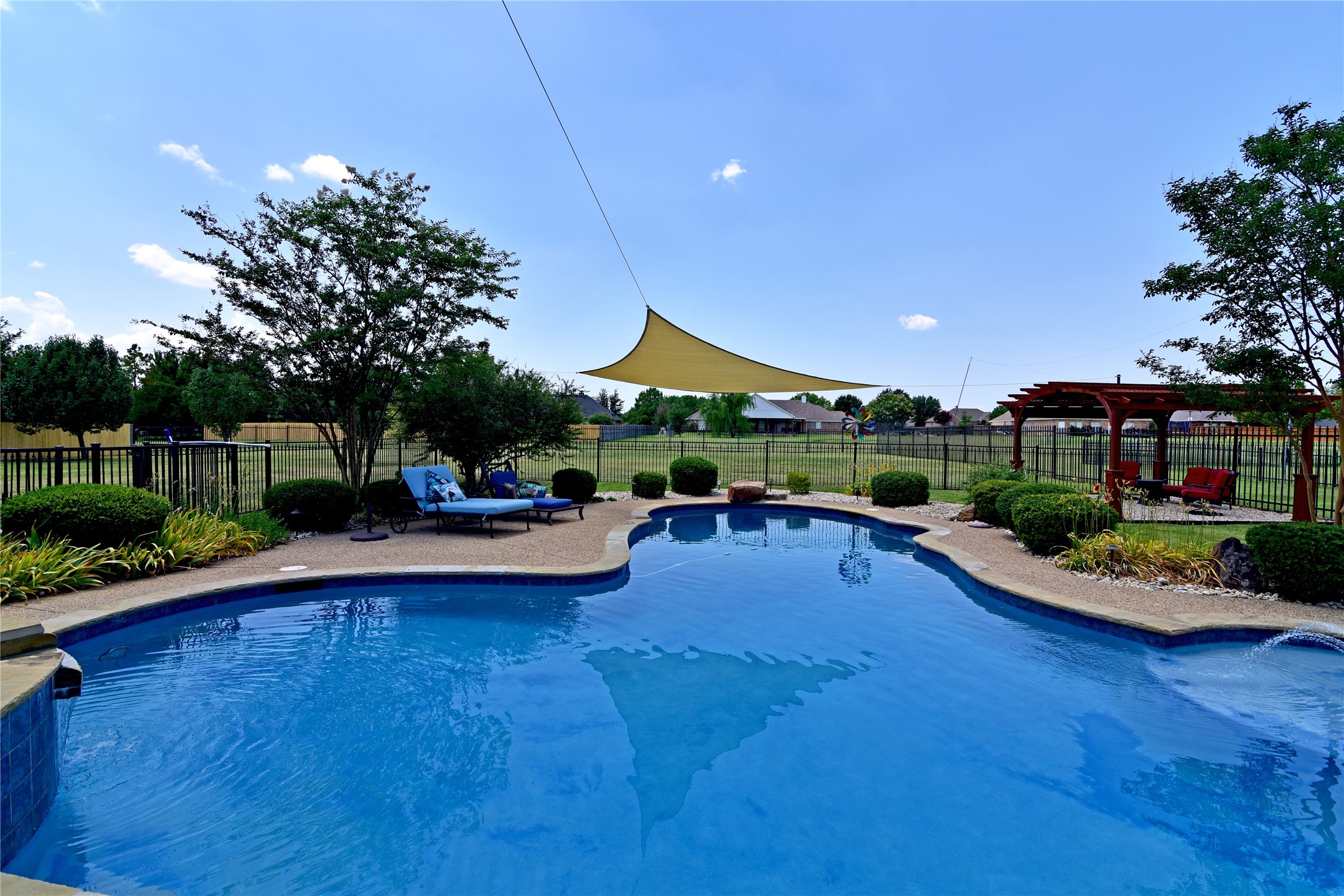 1226 E Oaklawn Drive Talty TX 75160
