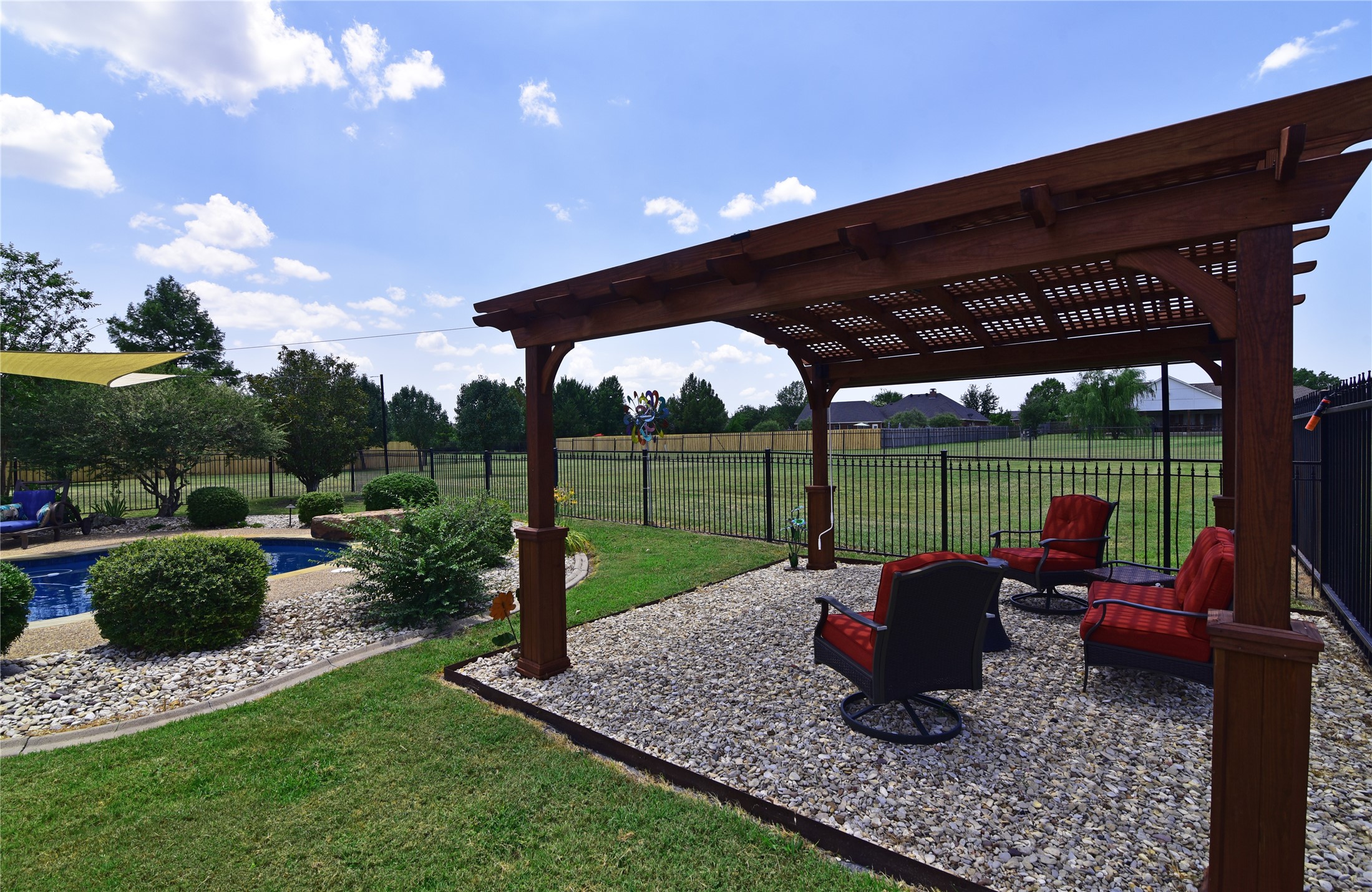 1226 E Oaklawn Drive Talty TX 75160