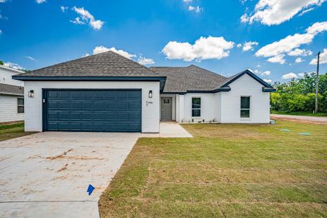 5606 Belaire Circle Granbury TX 76048