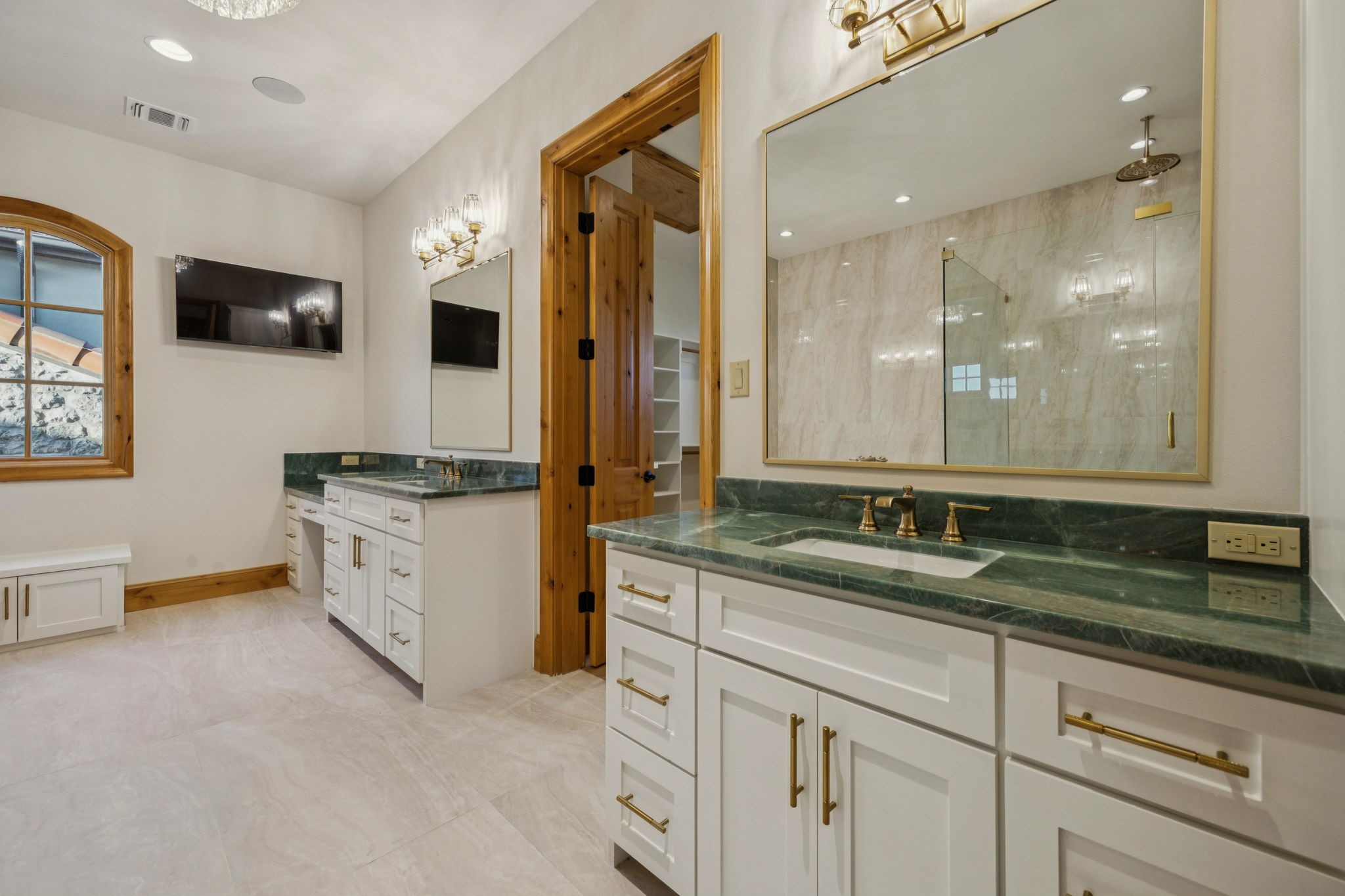 16 Catalonia Drive Westlake TX 76262