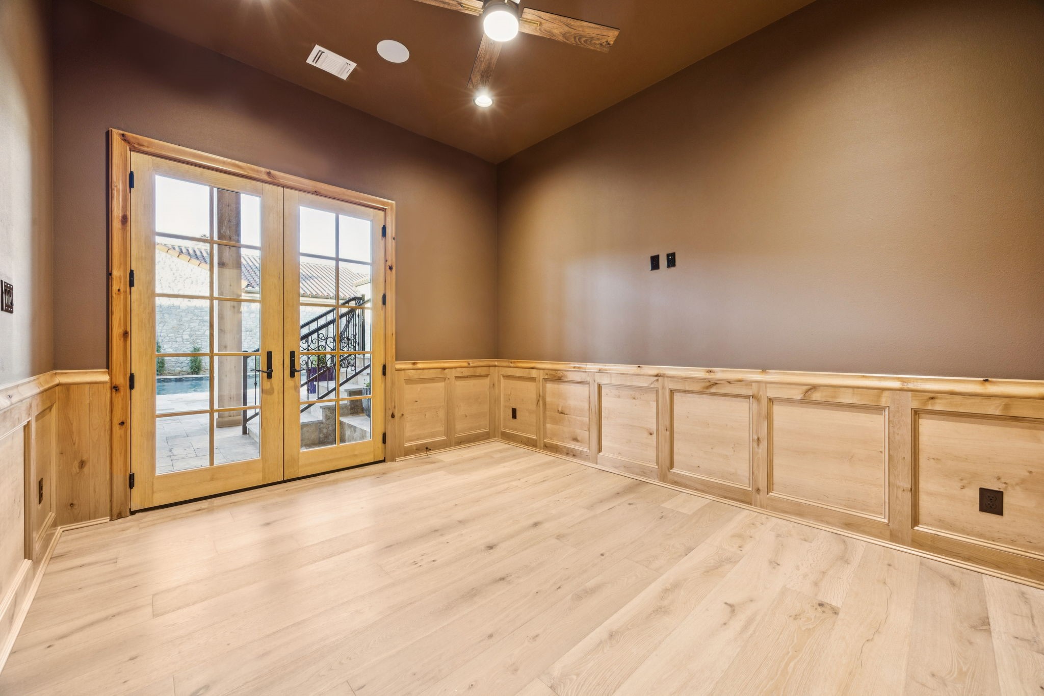 16 Catalonia Drive Westlake TX 76262