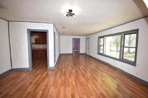 1511 S High Street Brady TX 76825