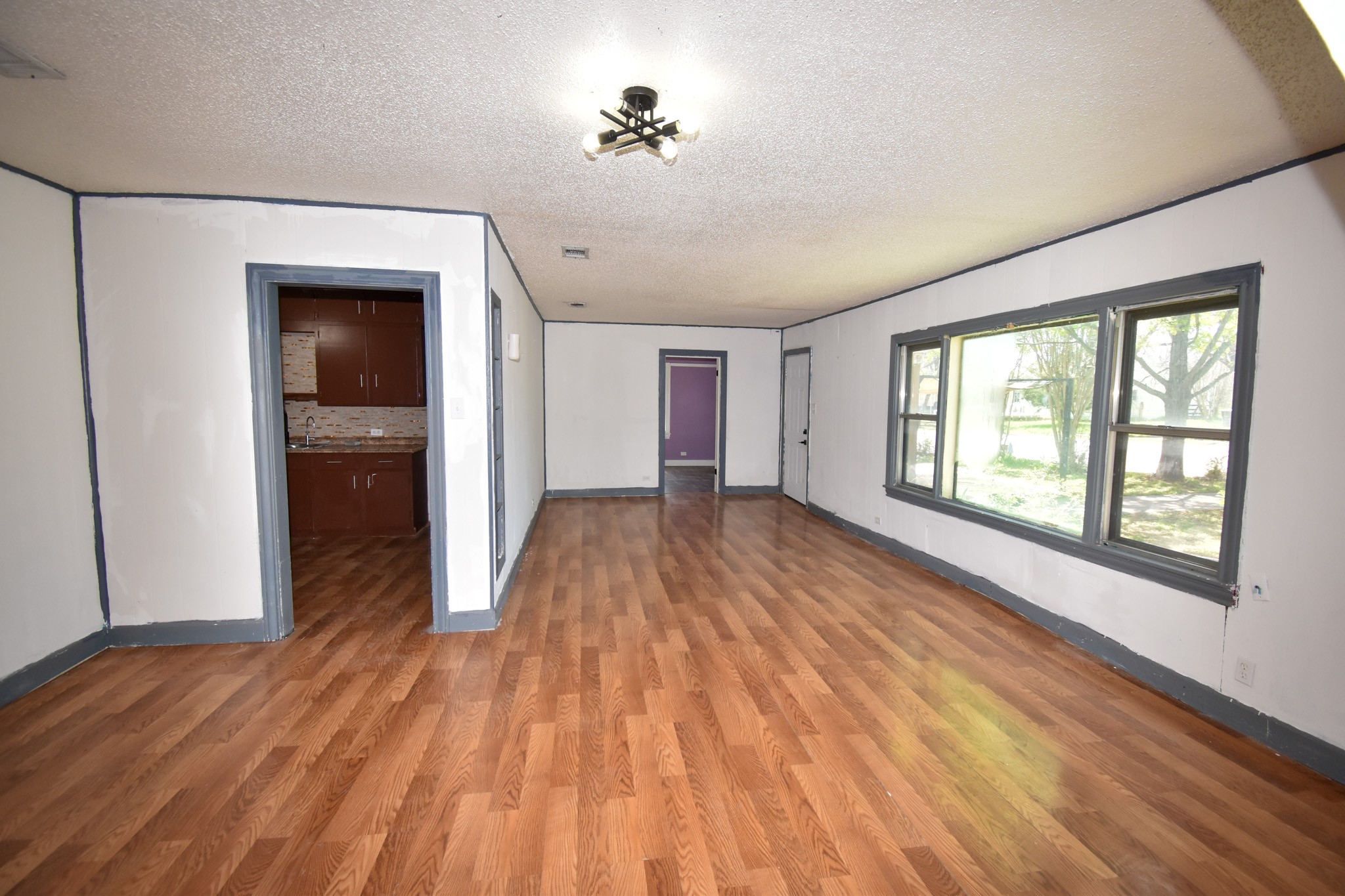 1511 S High Street Brady TX 76825