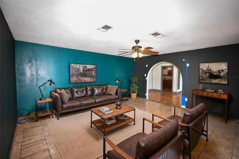 1511 S High Street Brady TX 76825