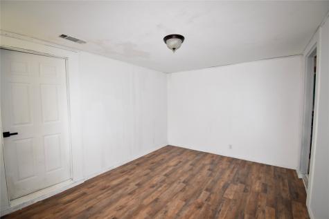 1511 S High Street Brady TX 76825