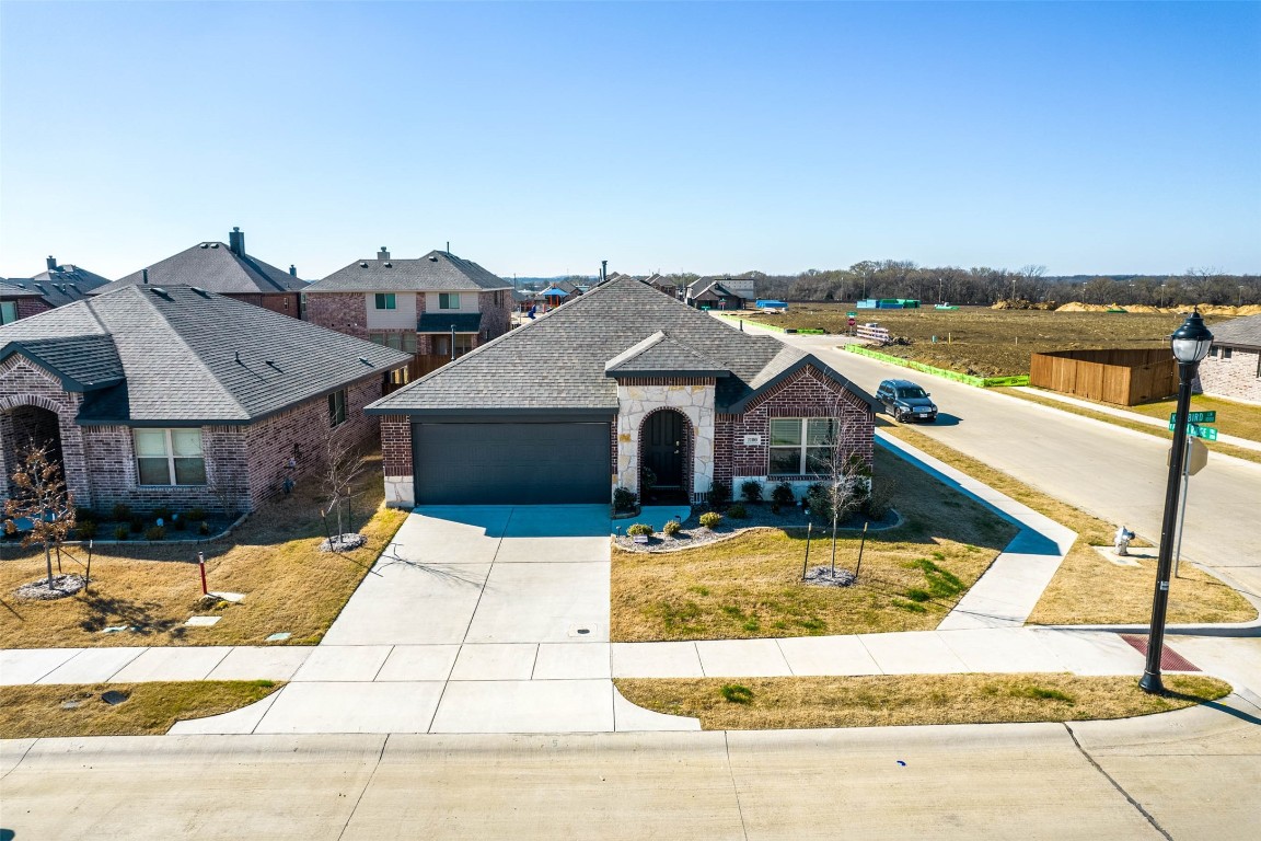 1100 Kingbird Lane Alvarado TX 76009