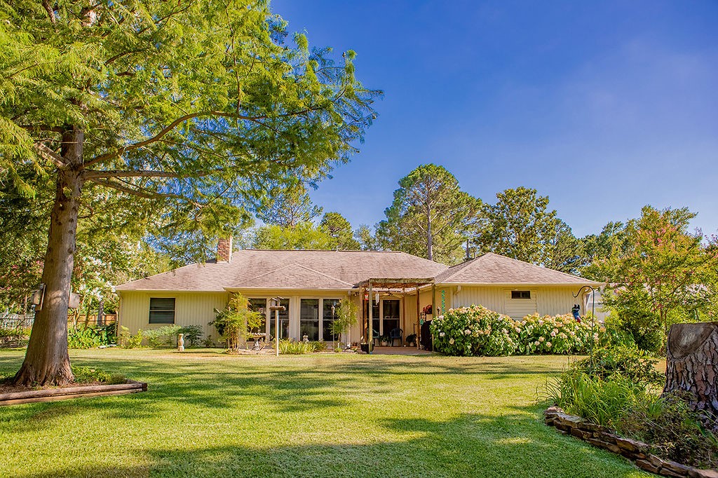 221 Grass Knoll Drive Hideaway TX 75771