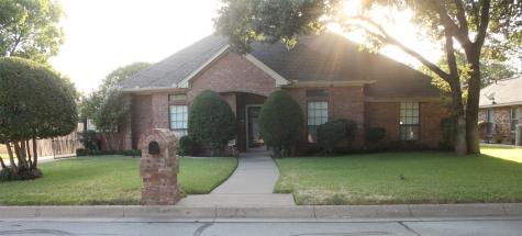 4608 Lake Park Drive Arlington TX 76016