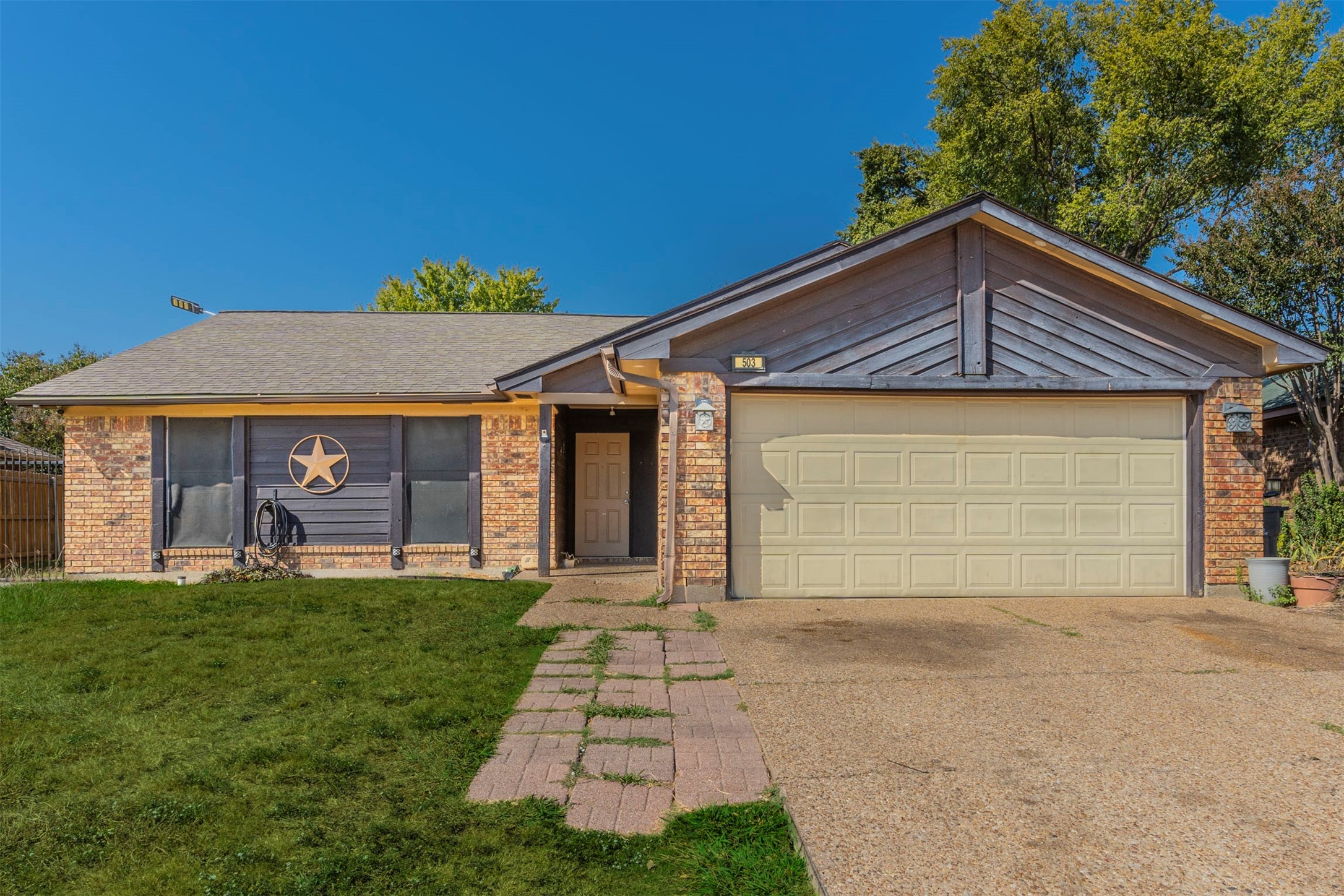 503 Rifleman Trail Arlington TX 76002