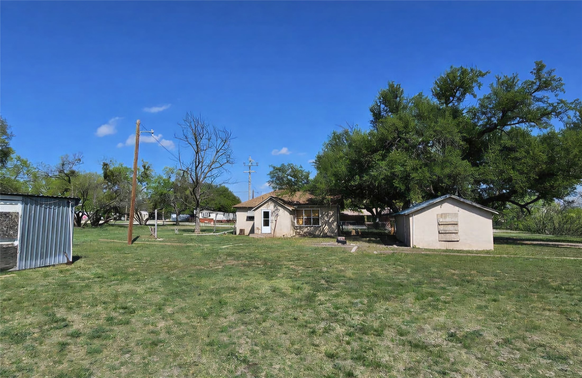 501 S Main Street Eden TX 76837