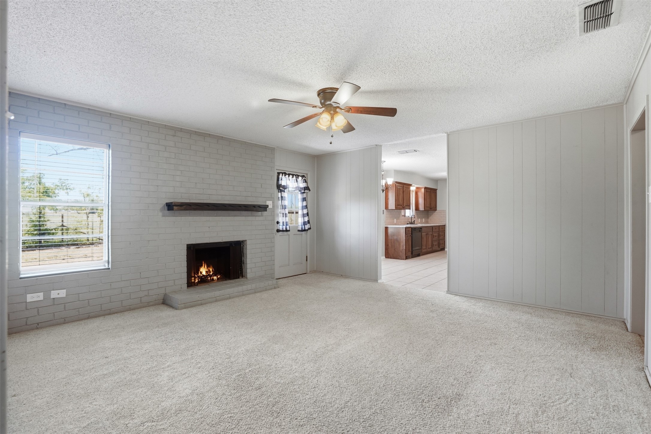 2026 Pebblecreek Drive Cleburne TX 76033