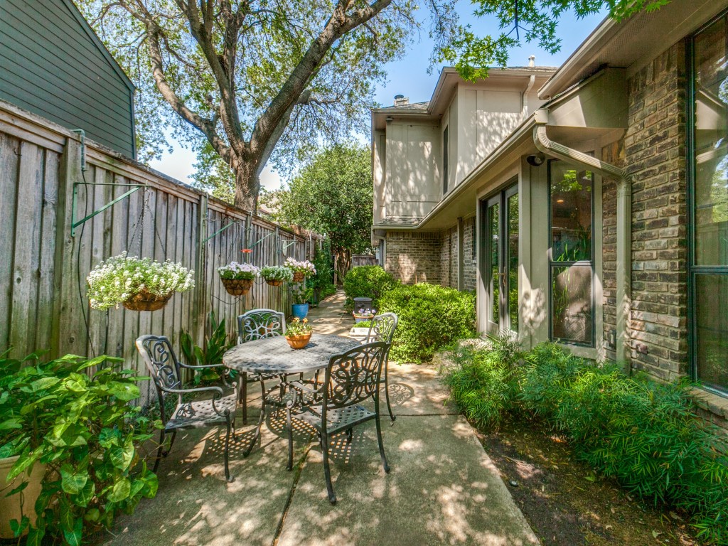 9009 Arbor Park Drive Dallas TX 75243
