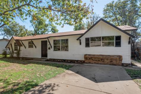 233 W Southern Avenue Saginaw TX 76179