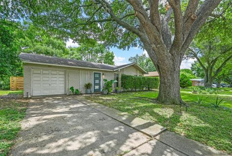 2417 S Fielder Road Arlington TX 76015