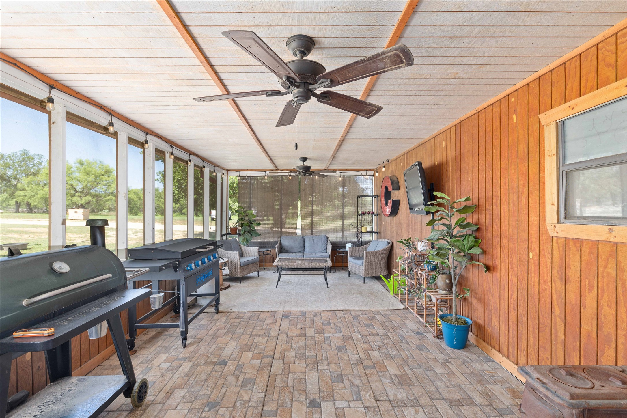 883 Santa Anna Avenue Coleman TX 76834