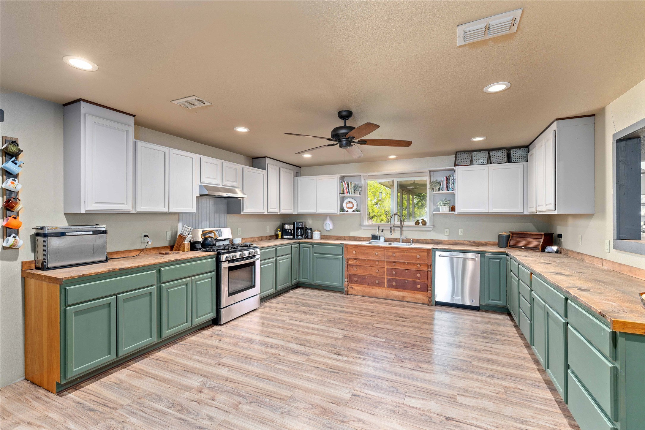 883 Santa Anna Avenue Coleman TX 76834