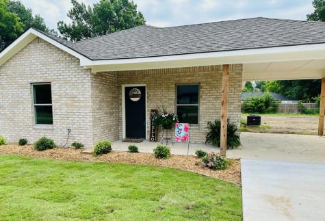 445 Faucett Street Blossom TX 75416