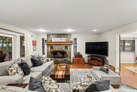 380 County Road 123 Gainesville TX 76240