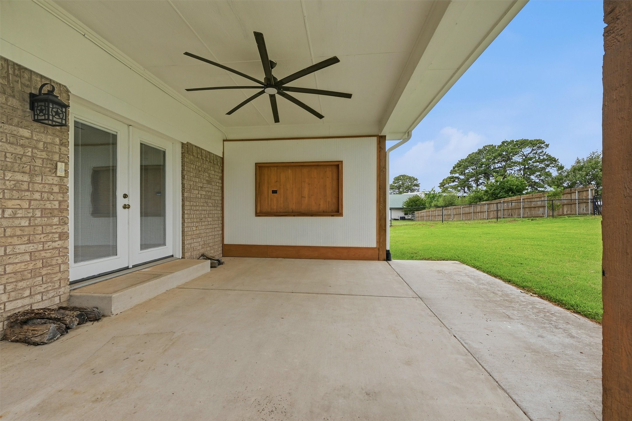 104 Kiowa Drive W Lake Kiowa TX 76240
