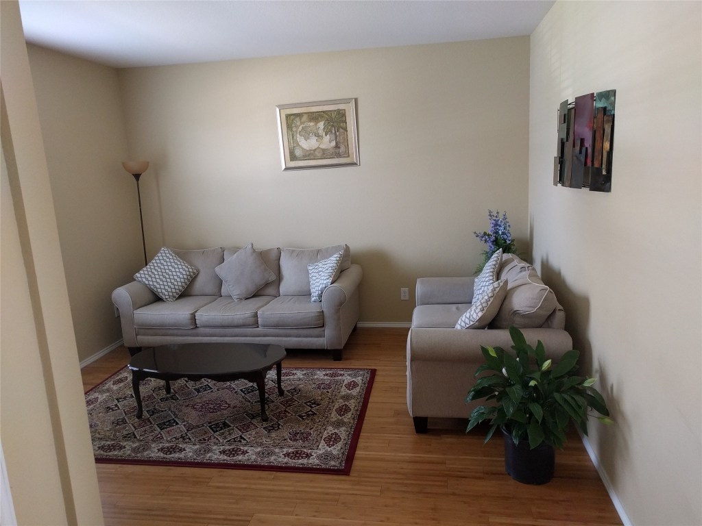 4122 Maidstone Drive Garland TX 75043